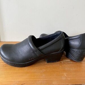 b.o.c. Loafer Black Clog Slip On Round Toe Block Heel